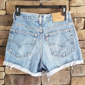 Vintage 550 Student High Waisted Levi's shorts